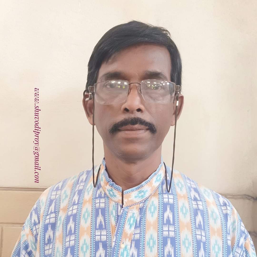 প্রবন্ধঃ তোমার চুলের বর্ণনায় কাটাতে পারি তামাম জীবন –  সিদ্ধার্থ সিংহ