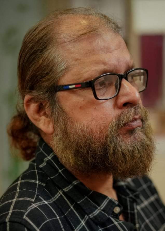 মুক্তগদ্যঃ ঘাস ফুল – সুমিতাভ ঘোষাল